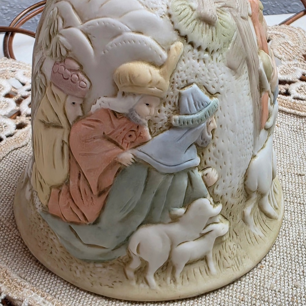 Lefton 1982 The Christopher‎ Collection "O Come All Ye Faithful" Porcelain Bell - Picture 5 of 9